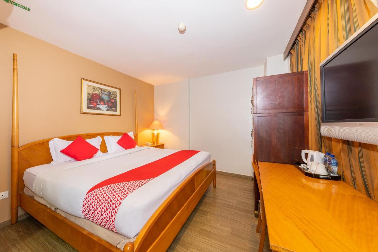 ג'והור בהרו Oyo 430 Oak Valley Boutique Hotel מראה חיצוני תמונה