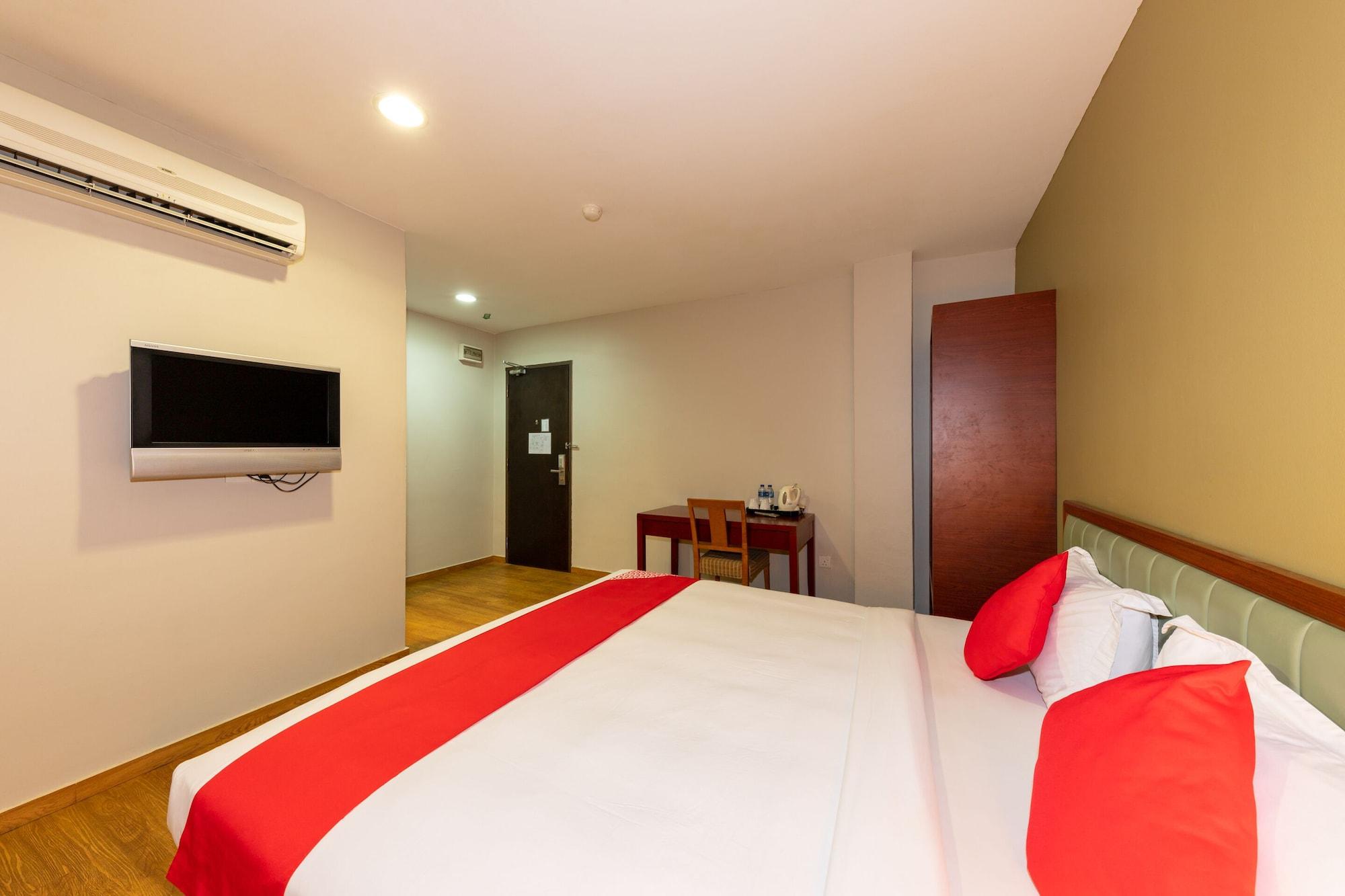ג'והור בהרו Oyo 430 Oak Valley Boutique Hotel מראה חיצוני תמונה