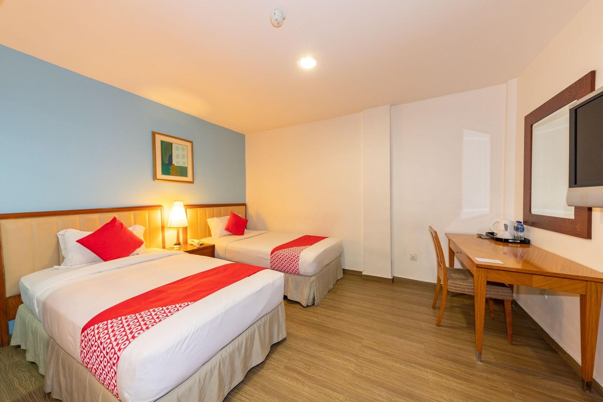 ג'והור בהרו Oyo 430 Oak Valley Boutique Hotel מראה חיצוני תמונה