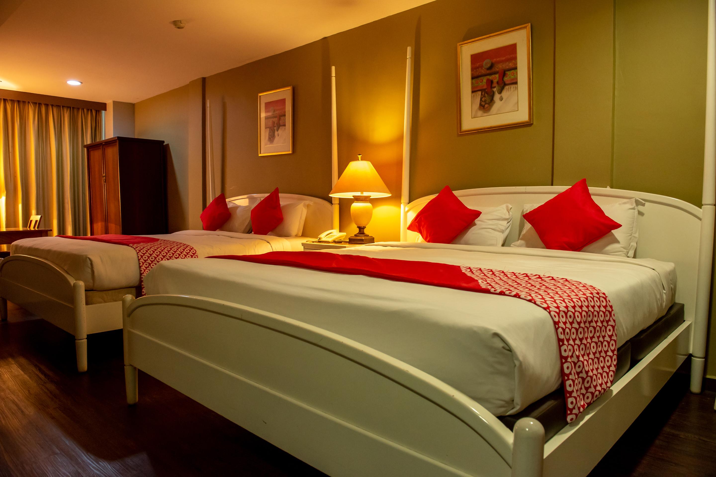ג'והור בהרו Oyo 430 Oak Valley Boutique Hotel מראה חיצוני תמונה