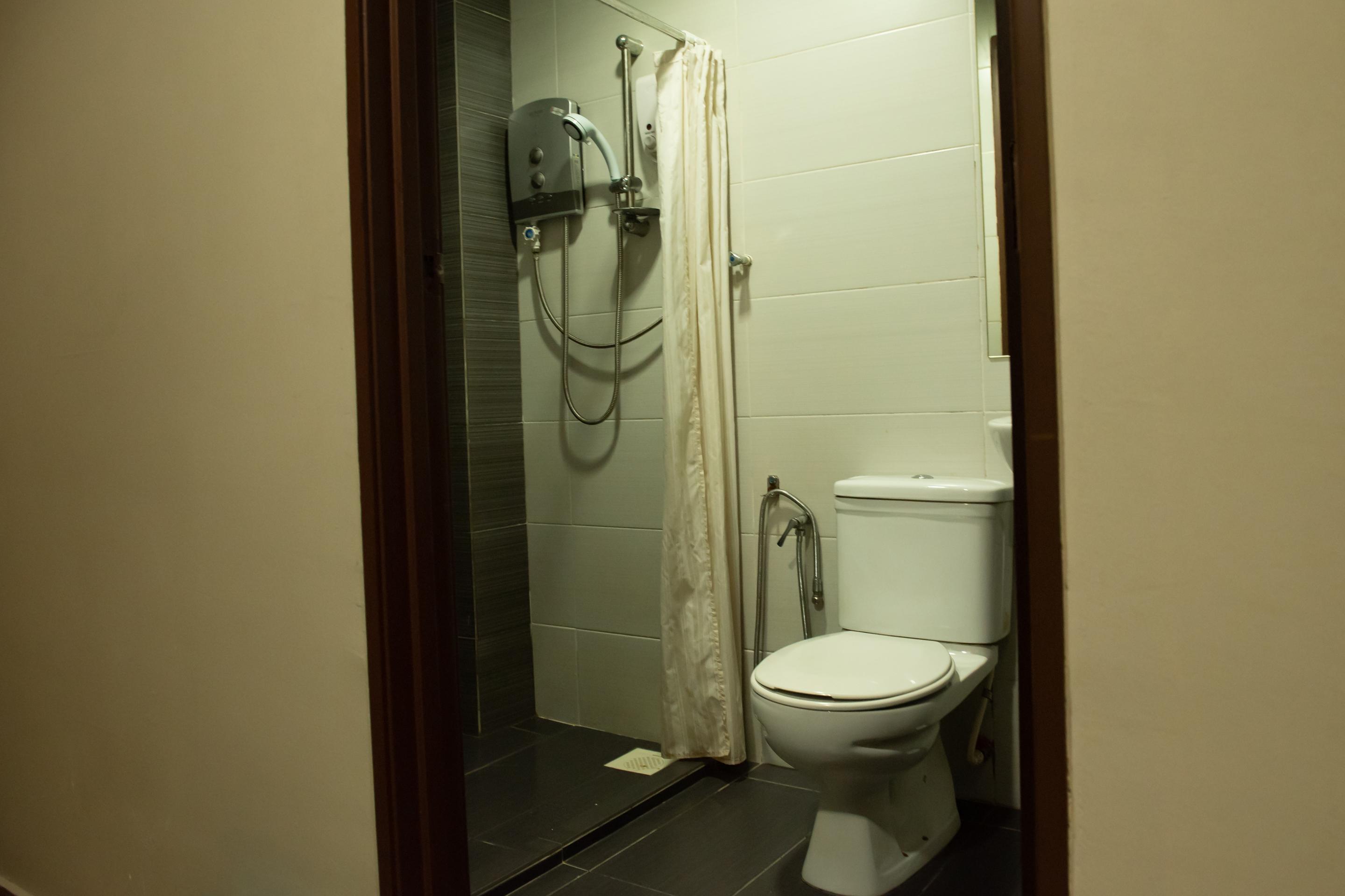 ג'והור בהרו Oyo 430 Oak Valley Boutique Hotel מראה חיצוני תמונה