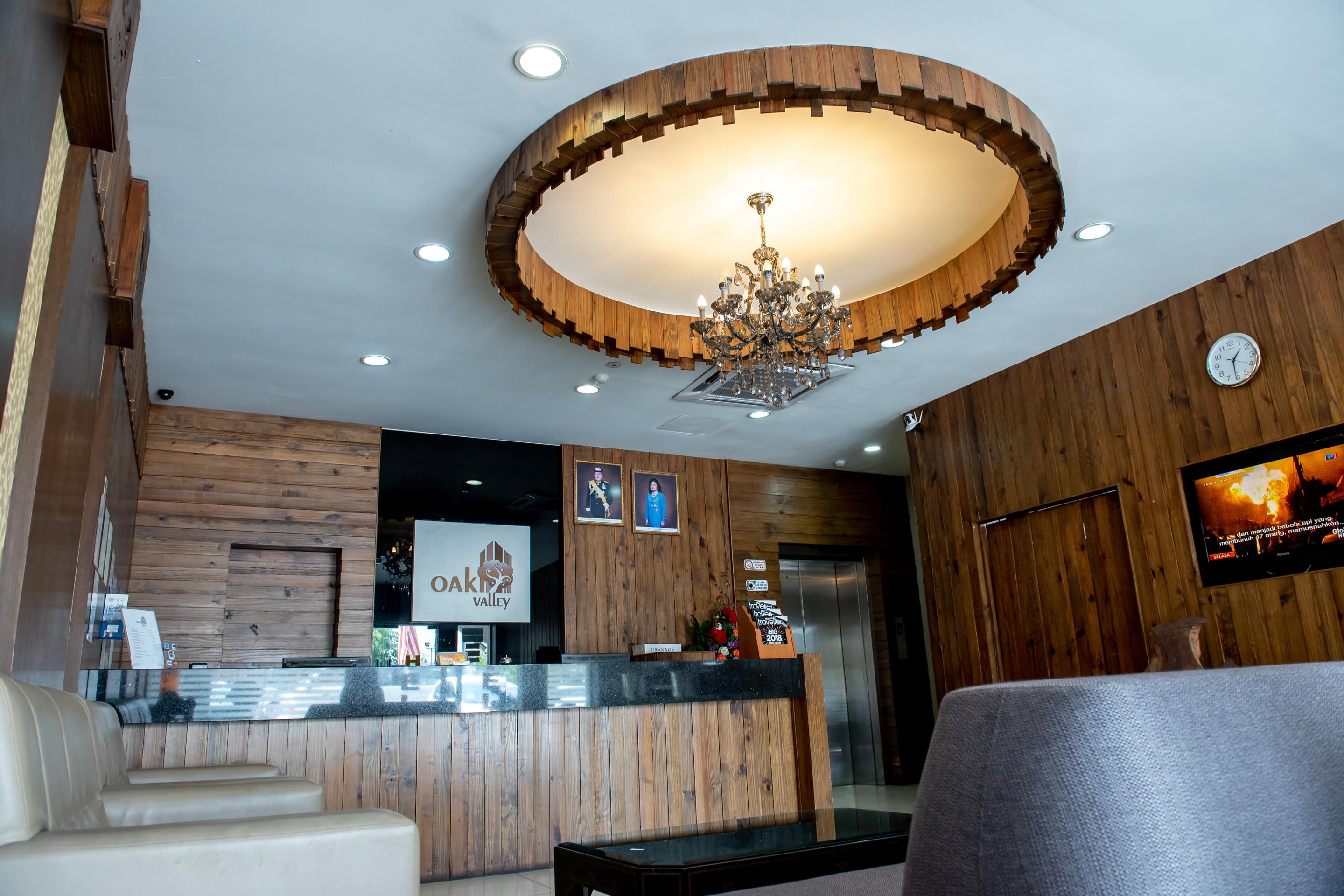 ג'והור בהרו Oyo 430 Oak Valley Boutique Hotel מראה חיצוני תמונה