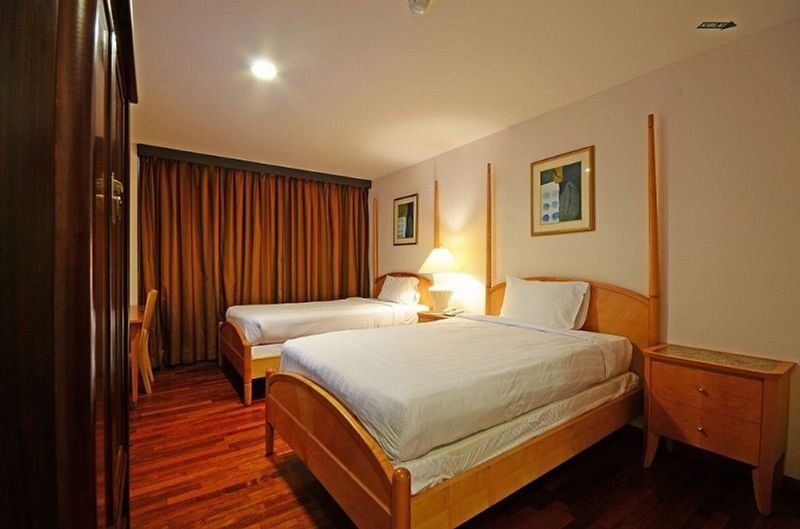 ג'והור בהרו Oyo 430 Oak Valley Boutique Hotel מראה חיצוני תמונה