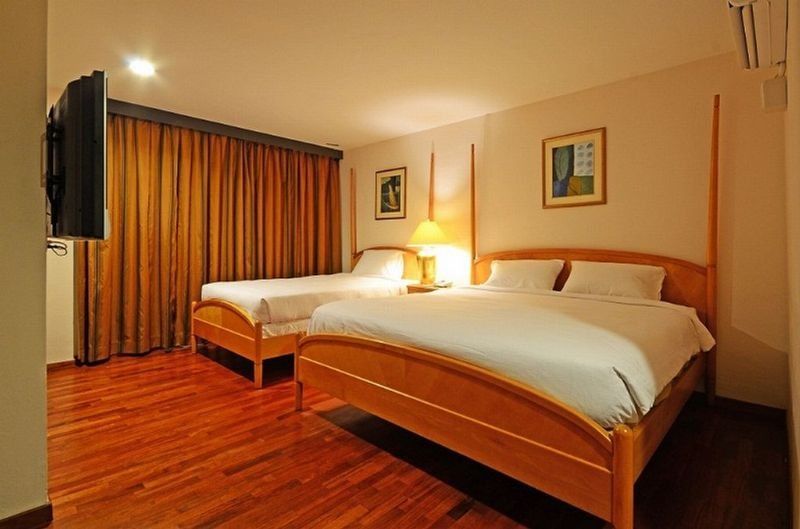 ג'והור בהרו Oyo 430 Oak Valley Boutique Hotel מראה חיצוני תמונה