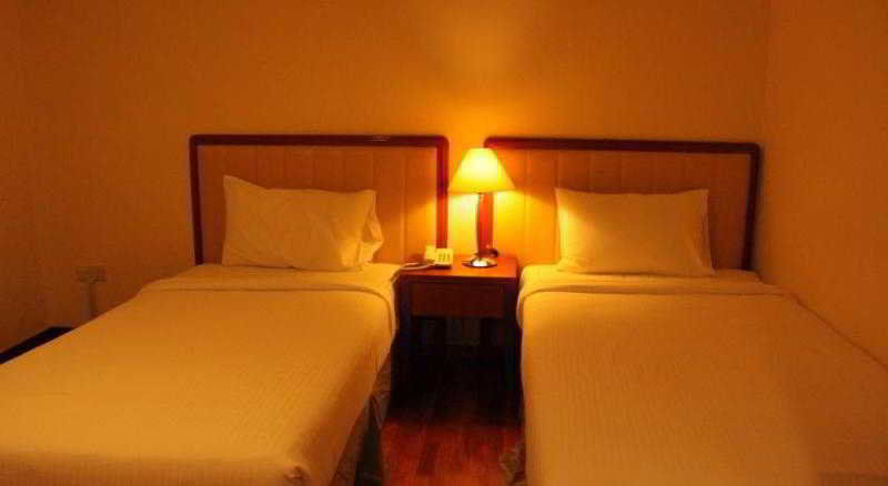 ג'והור בהרו Oyo 430 Oak Valley Boutique Hotel מראה חיצוני תמונה
