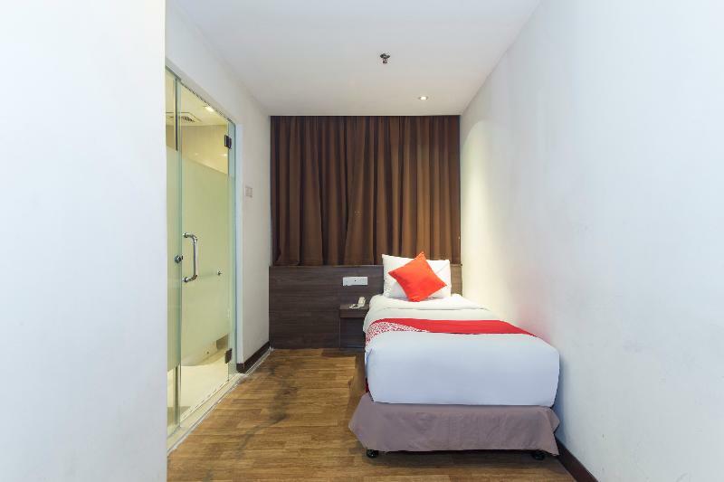 ג'והור בהרו Oyo 430 Oak Valley Boutique Hotel מראה חיצוני תמונה