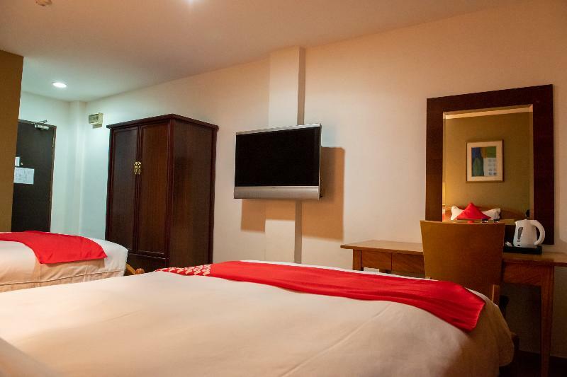 ג'והור בהרו Oyo 430 Oak Valley Boutique Hotel מראה חיצוני תמונה